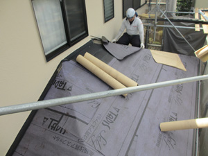 ゴムアスルーフィング貼り