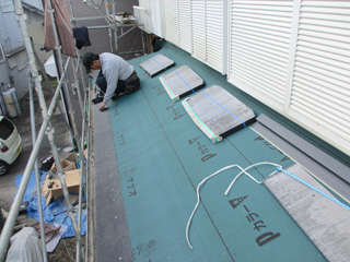 先付け板金取付け