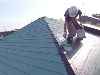 屋根塗装　上塗り1回目