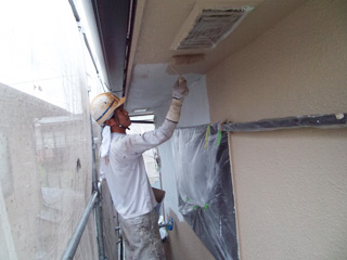 外壁塗装　上塗り1回目