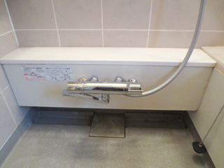 浴室　水栓取付け完了