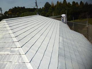 屋根塗装　下塗り　2回目