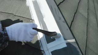 屋根役物　サビ止め塗布