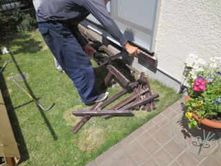 既存濡れ縁を解体