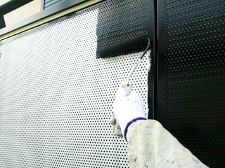 ベランダ(パンチングメタル)塗装