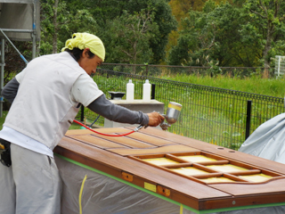 ドア家具調塗装作業