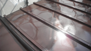 トタン 下屋根塗装