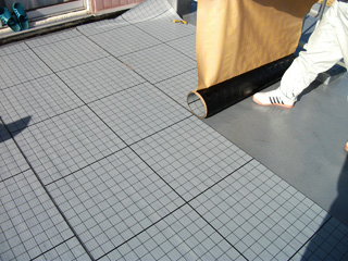 通気緩衝シート貼り