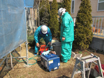 カッターで切断