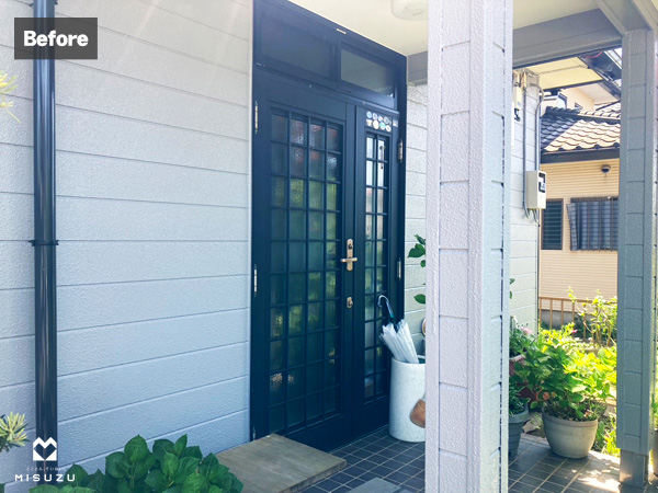 親子ドア　欄間付き　LIXIL リシェントM83型　施工前