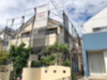 ジョリパットフレッシュで塗り替え中