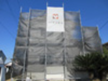 ジョリパットの外壁塗装が完了しました。