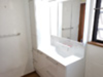 OB様の洗面化粧台交換工事が完成しました