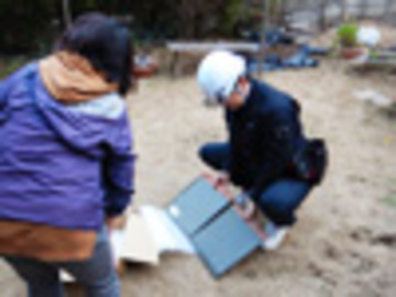 瓦サンプルで色確認