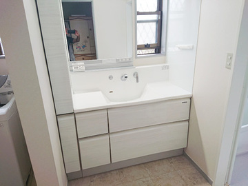 外装工事と一緒に洗面室のリフォーム