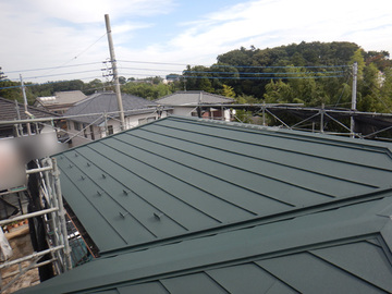 平型スレートへの屋根カバー工事