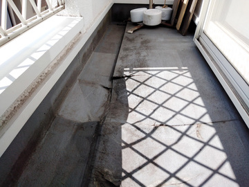 腐食したバルコニーの修繕工事