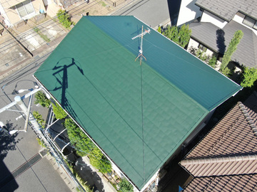 台風に備えて金属屋根カバー工事を行いました