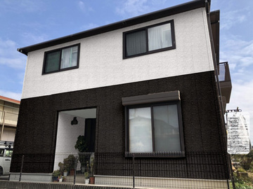 外壁の多彩模様柄をカラーシミュレーションで色決め