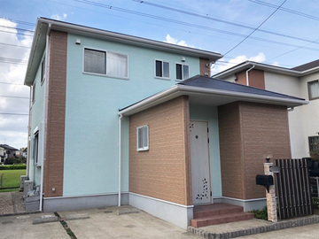 外壁塗装アイボリーからブルー系に塗り替え