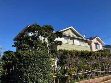 壁換気ガラリと棟板金の交換をしました