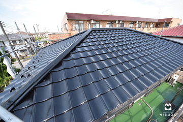 ルーガを塗装で陶器瓦のようにしました