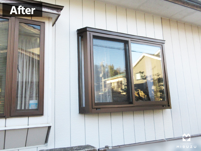 千葉市緑区・台風時の飛来物による窓破損　完成